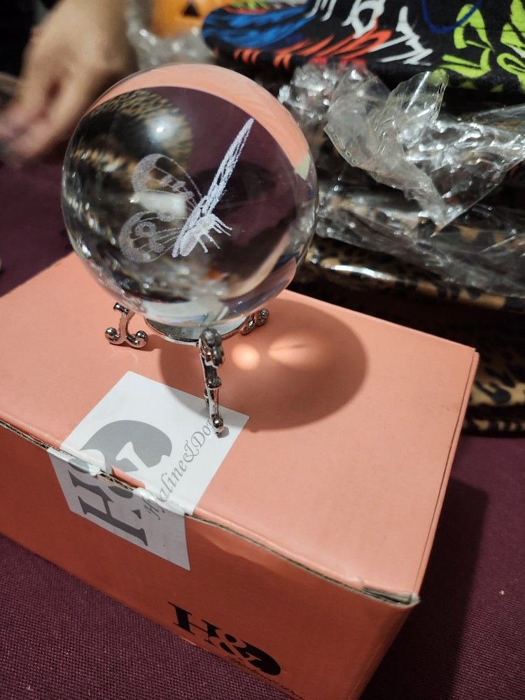 New Crystal Ornament Butterfly New With Stand And Box, Small Bag