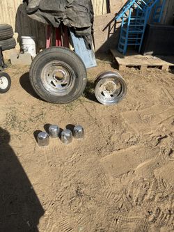 15 Rims With Hub Caps