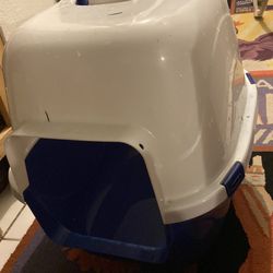 Cat litter price 7$ pick up   E   72  and   Grand view    E   Tacoma