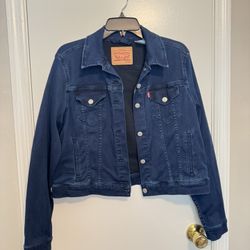 Levi's Women's Denim Jacket Size XL