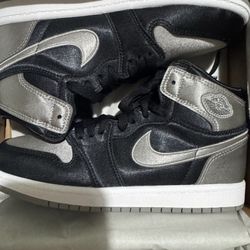 Jordan 1 satin shadow Sz 3y/4.5w