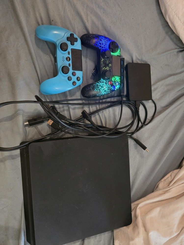 2 Playstation4s, 3 Controllers, 1- 2TB external Storage And USB Hub