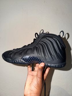 Brand new Foamposites 5.5y 7w