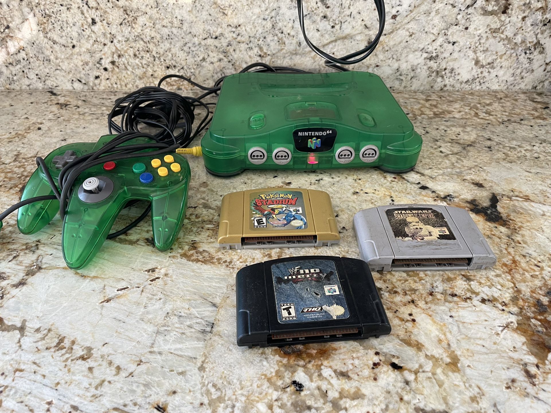 Nintendo 64 N64 Clear Jungle Green Console, Controller + 3 Games -Pokémon stadium, WWF No Mercy & Starwars Shadow Empire