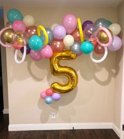 Small Garland Balloon Set Up