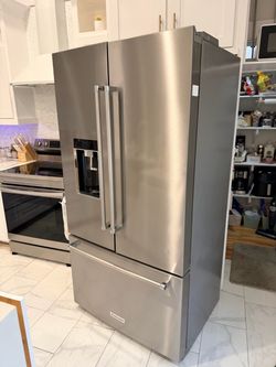 Broken , for parts , kitchen aid model # krfc704fps06
