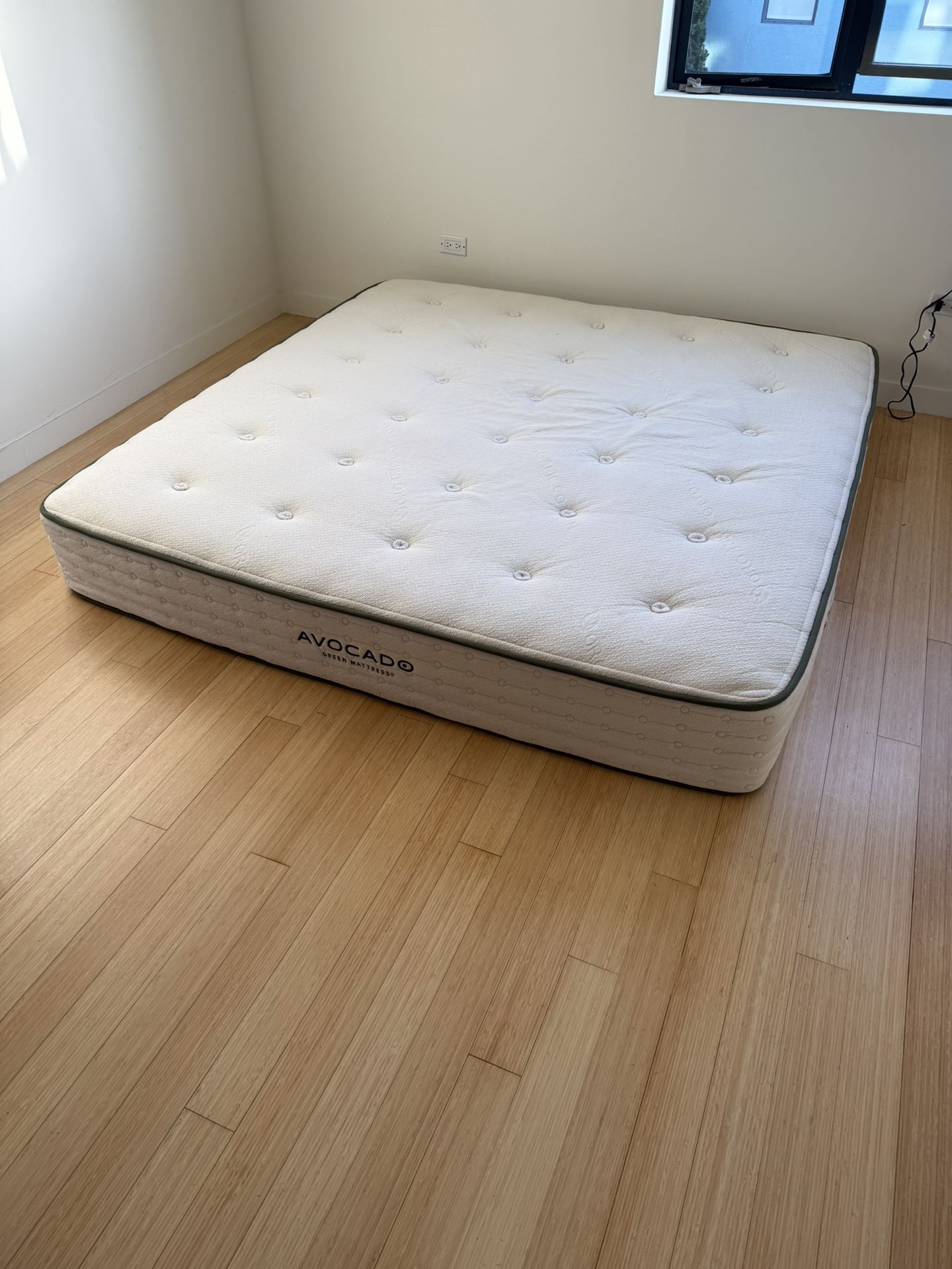 Avocado Green Mattress (king)