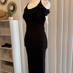 black dress with back out