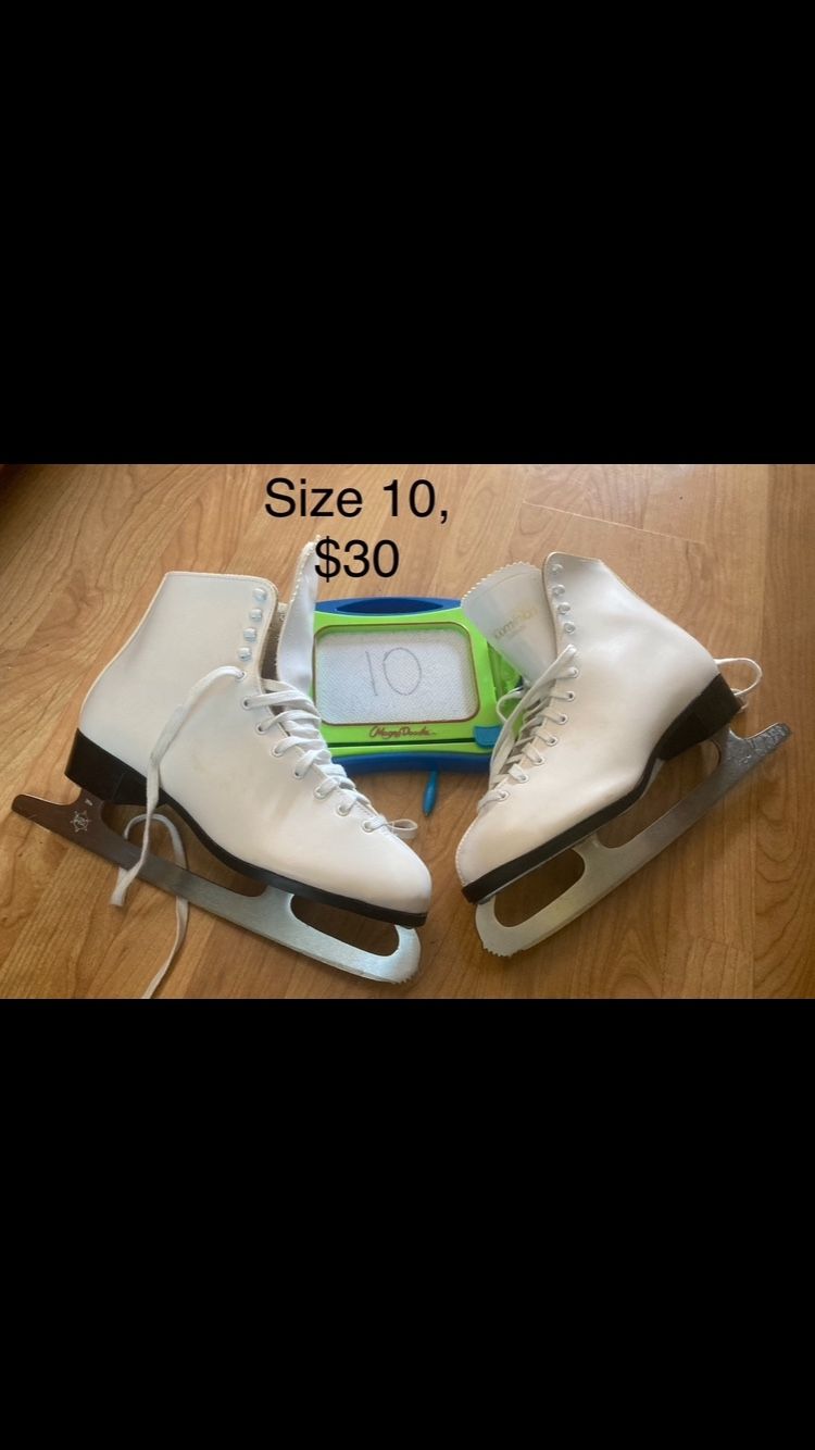 ๐ขAVAILABLE ๐ขFigure Skates Womenโs Size 10