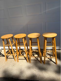 4 Bar Stools
