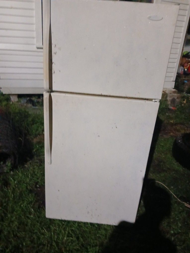 Refrigerator