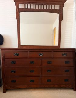 Dresser