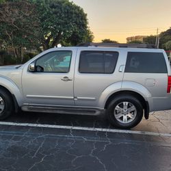 2010 Nissan Pathfinder