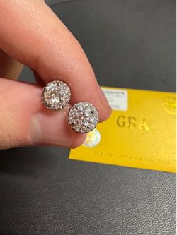 Moissanite GRA Certified Earnings 5.0mm