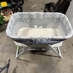 Travel Bassinet 