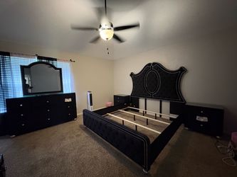 BRAND NEW COMPLETE BEDROOM SET