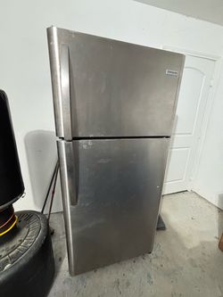 Frigidaire Fridge - $120