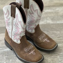 Girls 13 D Cowboy Boots Shyanne