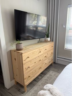 MOVING SALE - 48 inch Vizio TV