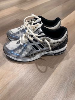 New Balance 1906R White Metallic Silver Black M1906RER size 9