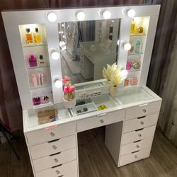 New Tall Large Hollywood Make Up Vanity