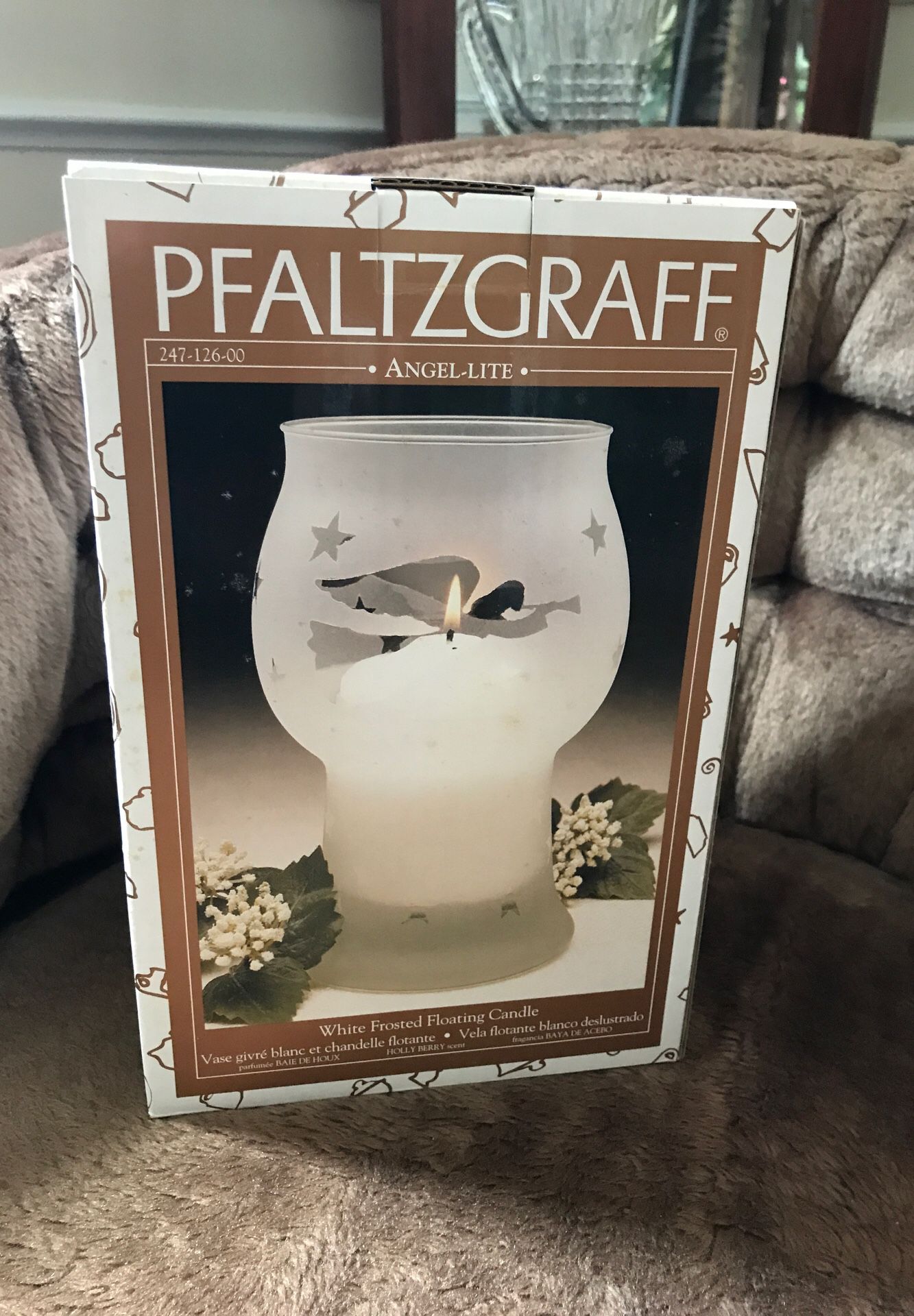 Pfaltzgraff white frosted floating candle