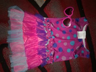 Girl costume size 4 to 6