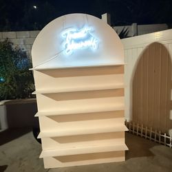 Treat Wall And Luz Light 