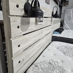 Queen White Bed Frame With Lights New