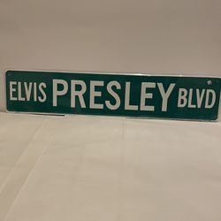 ELVIS PRESLEY BLVD Street Sign Green w White Letters Tin Metal 24" x 5"  VINTAGE
