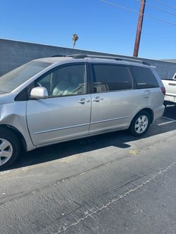 2005 Toyota Sienna