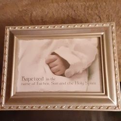 Jesus Loves Me Picture Music Box 