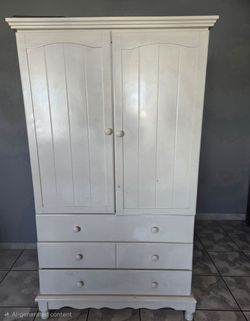 Armoire