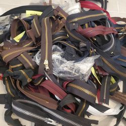 Zippers, over 100 pieces, various kinds