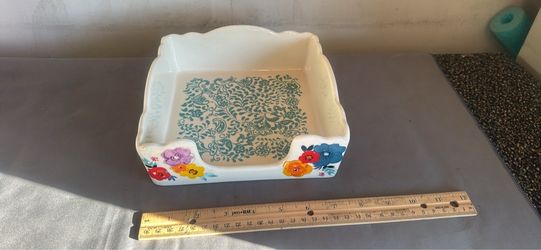 Pioneer woman, ceramic napkin holder