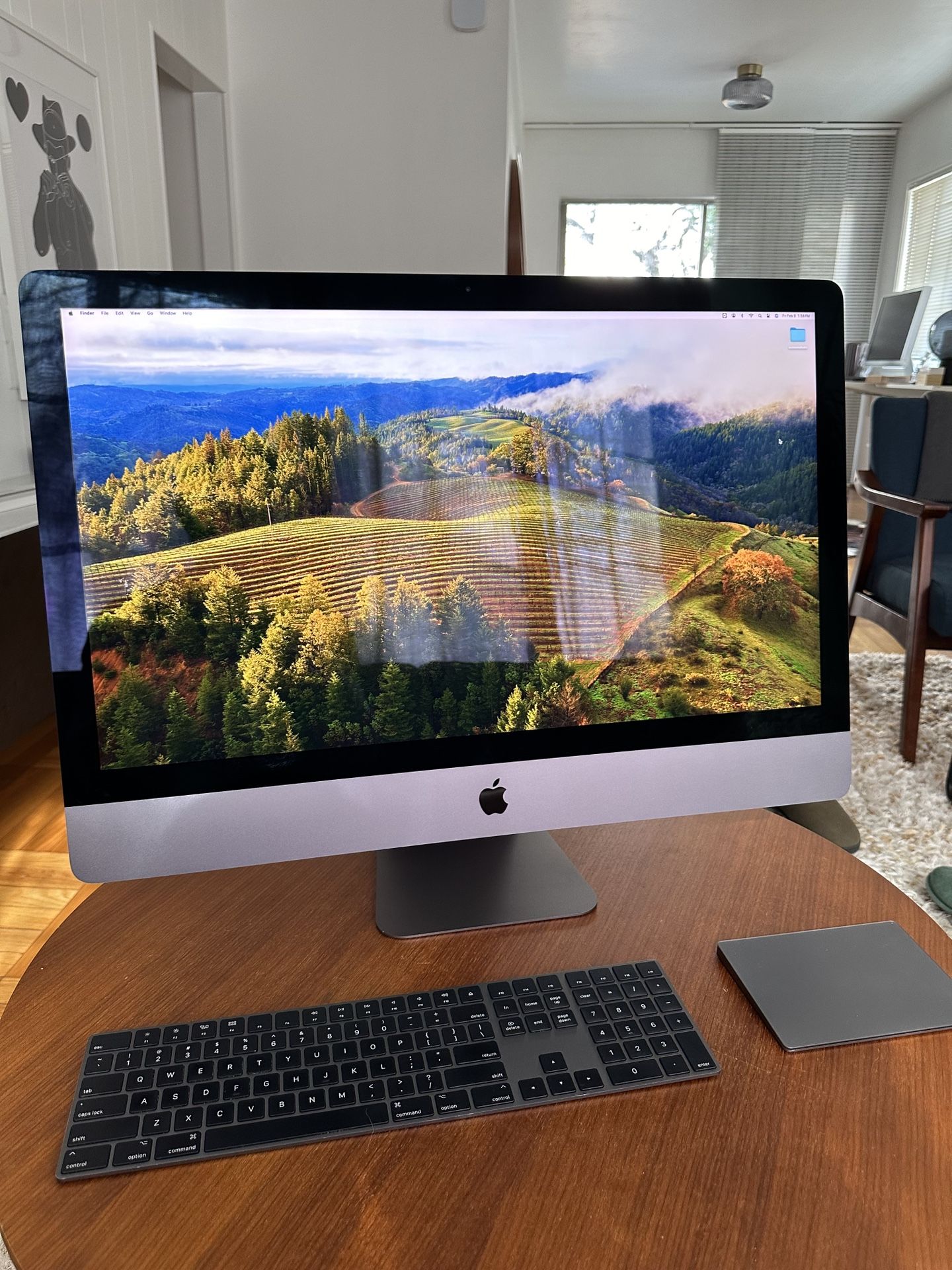 Apple iMac Pro 14 Core Xeon 64GB RAM 1TB SSD Vega