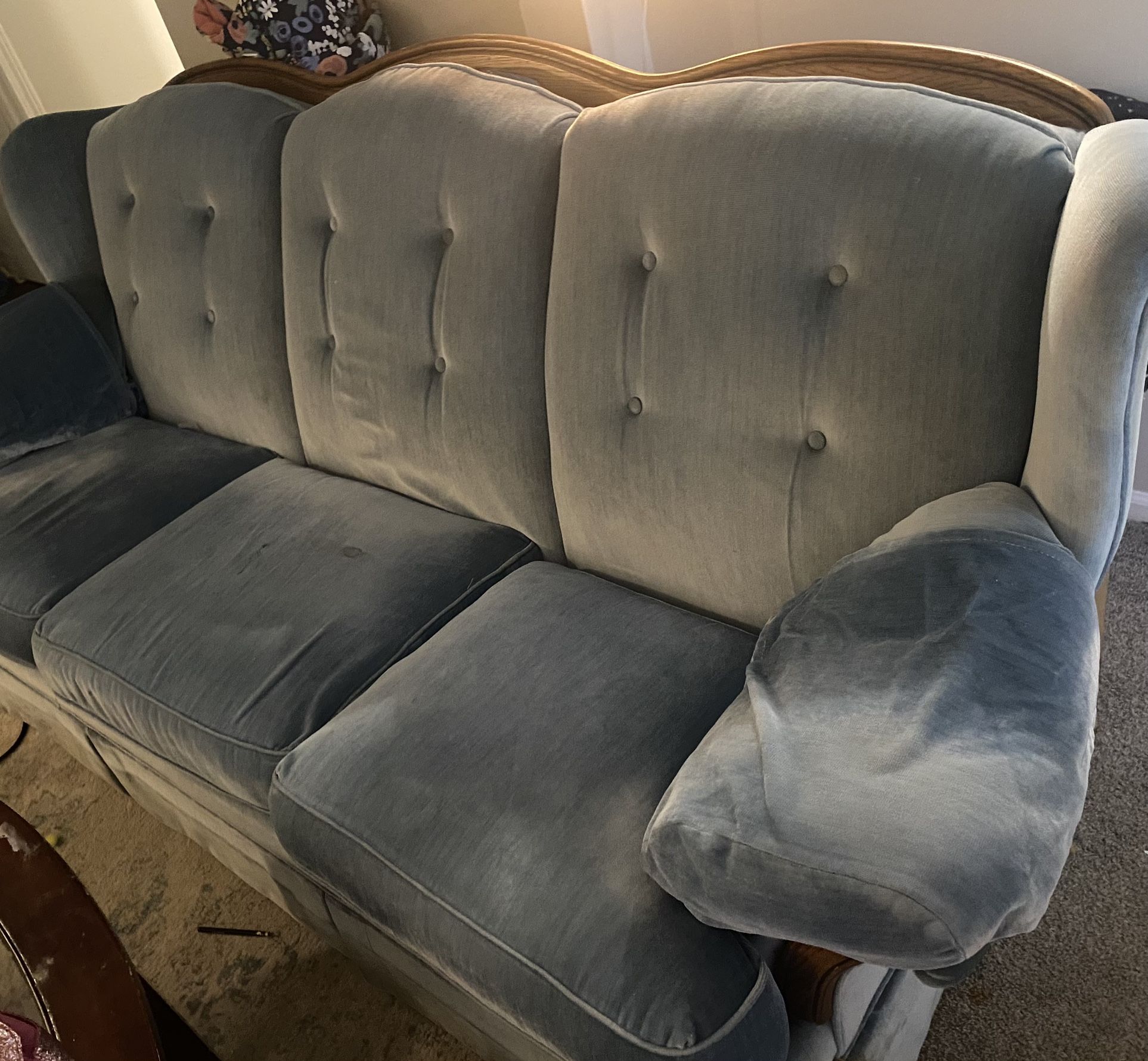FREE FLEX-STEEL LIVING ROOM CHAIR AND COUCH SET