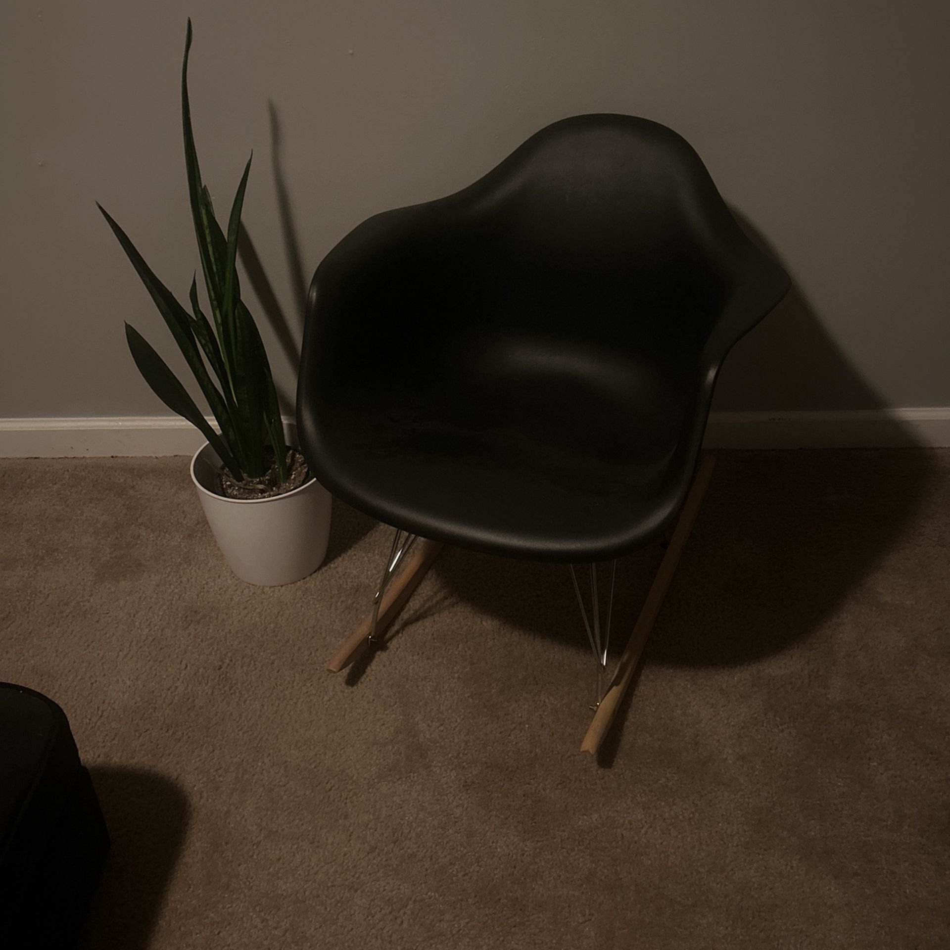 Black Rocking Chair 