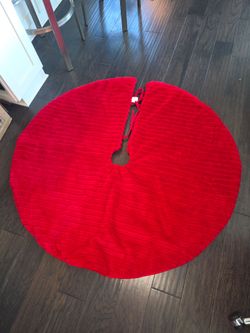 Red Plush Velour Christmas Tree Skirt