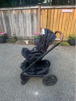 Nuna Mixx Stroller purchased in 2023