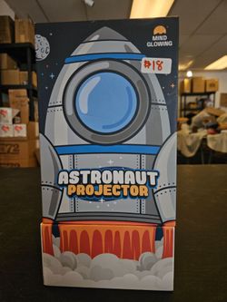 ASTRONAUT PROJECTOR MIND GLOWING