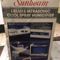 Brand new Sunbeam humidifier 2 gallon capacity