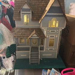 Doll House For A Project . 