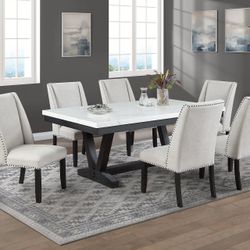 Dining Set 7 Piece Brand New 