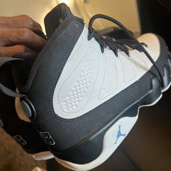 $140 Unc Jordan 9   (Size 8.5)
