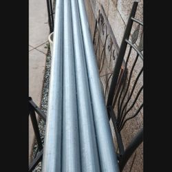 2 @ 12' Galvanized Pipes