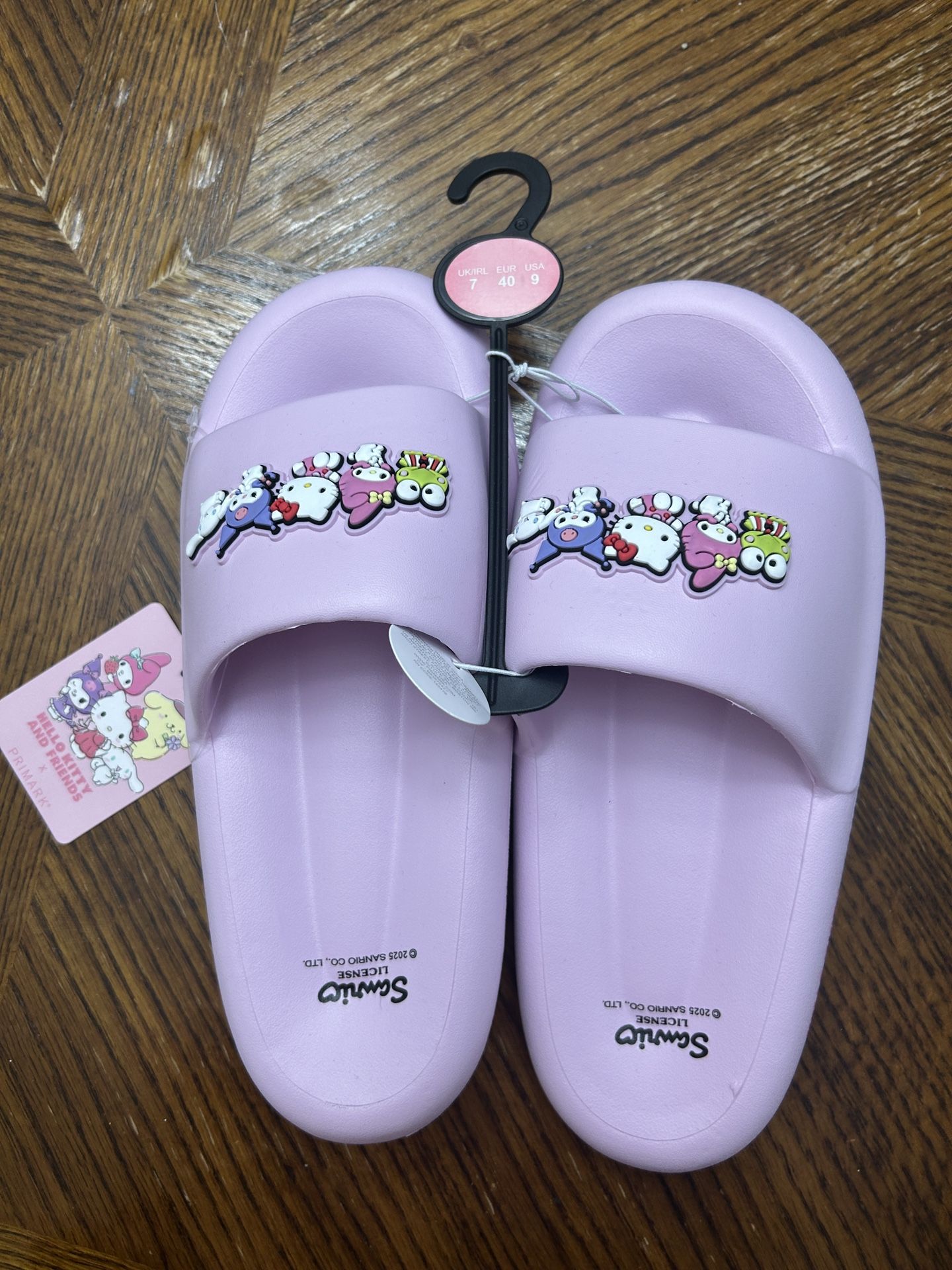 NWT licensed Sanrio hello kitty & friends women Sandals Size 9