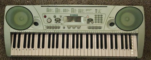 Yamaha PSR 273