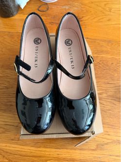 Girls shoes size 1