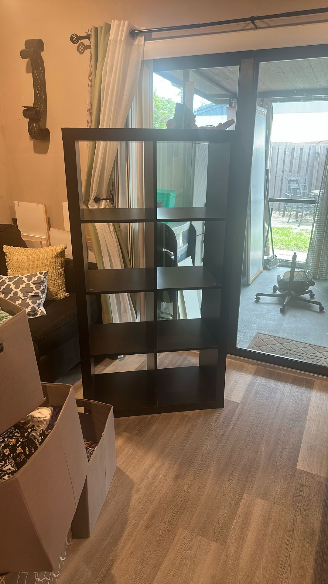 2 Cube Storage Units (8 Cubes)